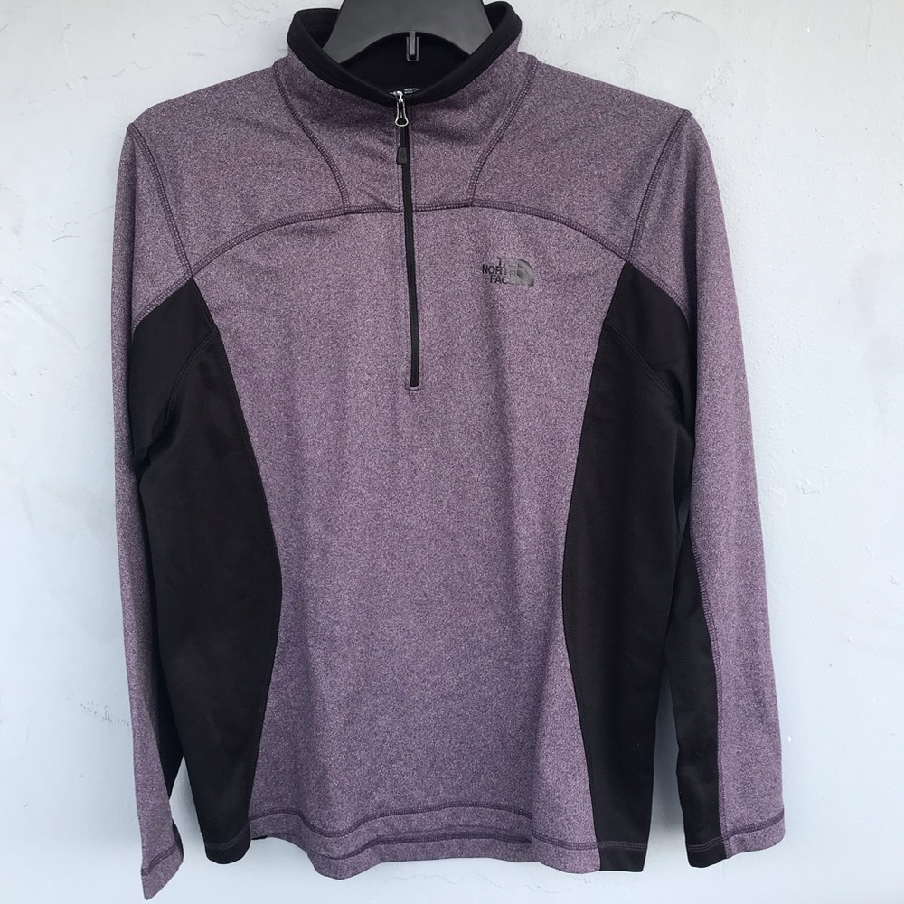 The north face sweater size M